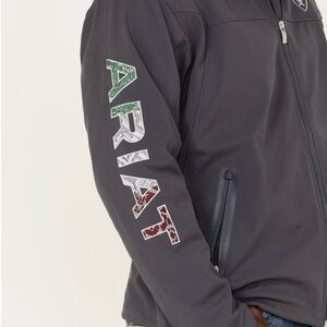 Ariat men’s team Mexico thunderbird zip-front softshell with embroidered Accents